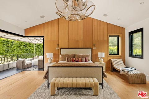 Tiny photo for 15321 Kingswood Lane, Sherman Oaks, CA 91403 (MLS # 26861983)