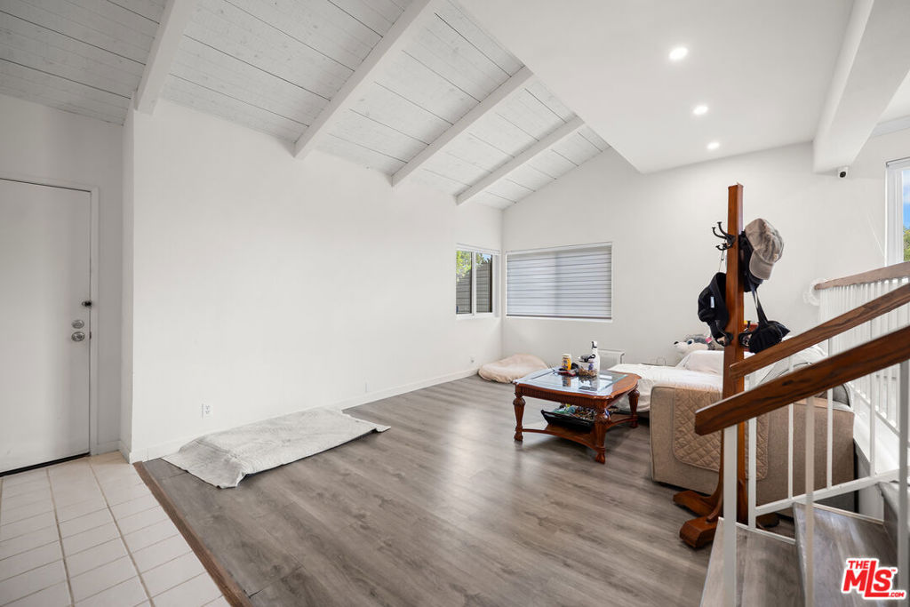 10444 Canoga Avenue 26
