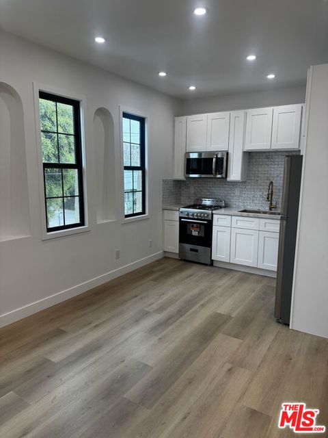 Photo of 1047 Irolo Street #201, Los Angeles, CA 90006 (MLS # 26651661)