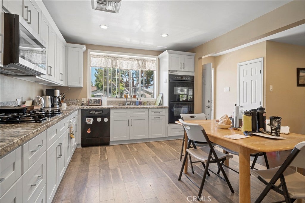 15230 Lindhall
