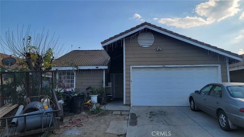 311 Red Pine Place Perris CA 92570