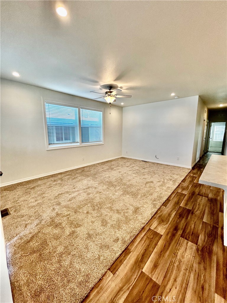 675 W Oakland Avenue F7