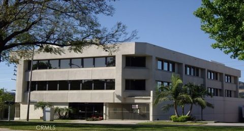 Photo of 1314 W Glenoaks Boulevard #100, Glendale, CA 91201 (MLS # GD25216265)