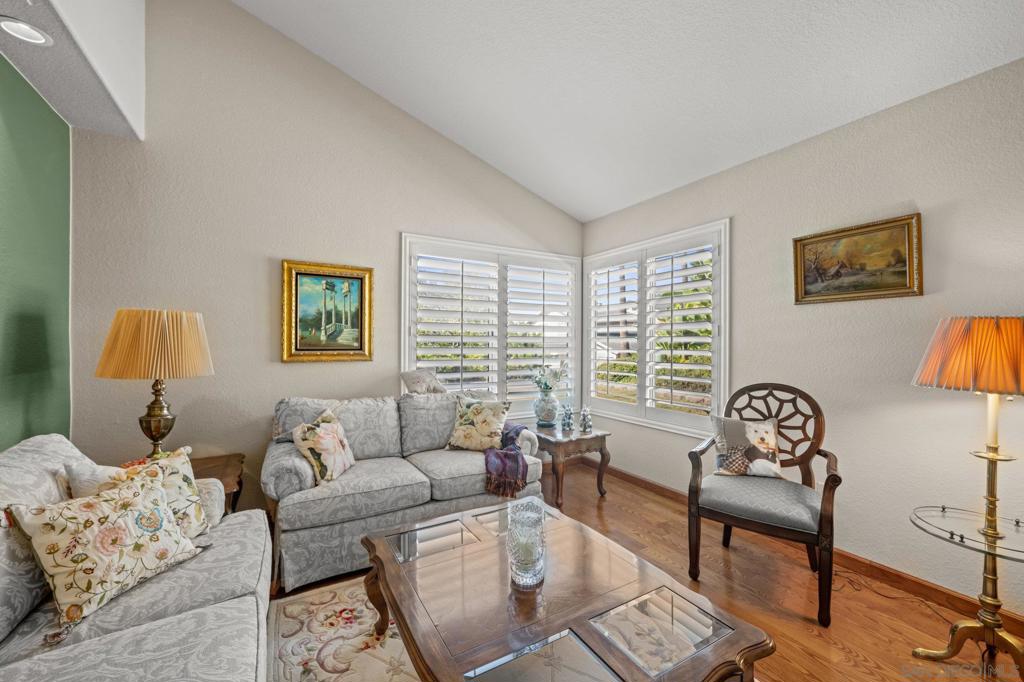 La Mesa - Residential