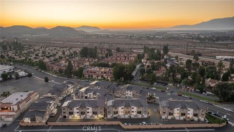 1122 Santo Antonio Drive Colton CA 92324