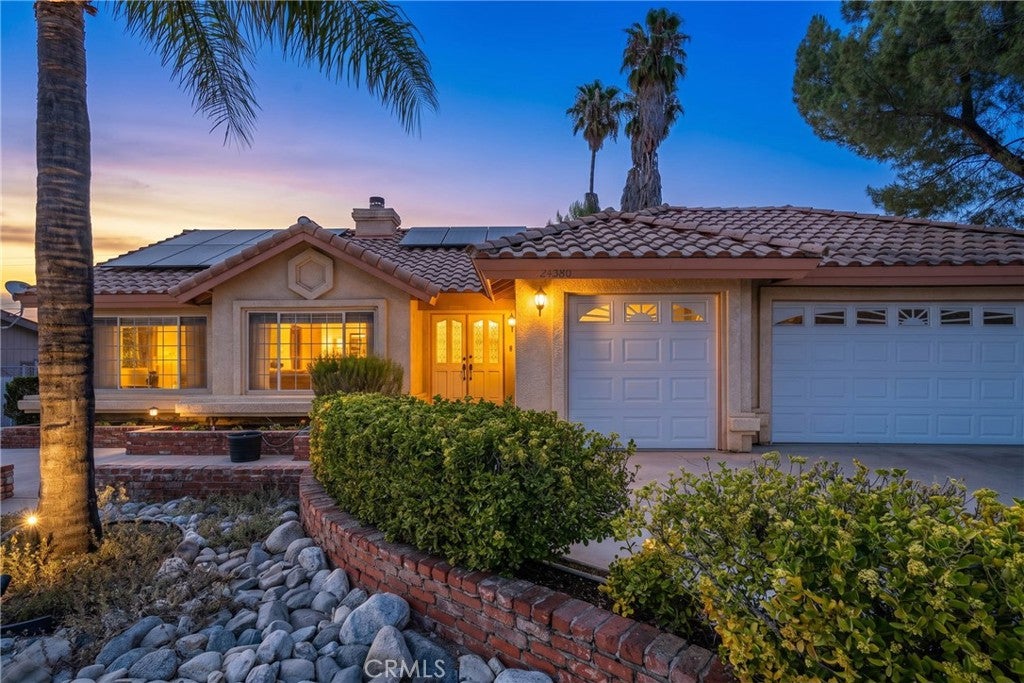 24380 Paseo Arroyo