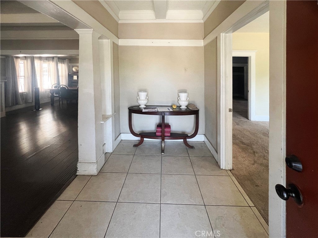 4112 S Budlong Avenue, Los Angeles CA 90037