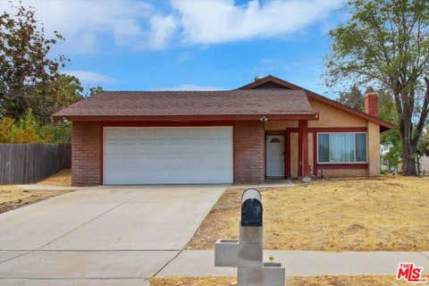Photo of 1104 E Pennsylvania Avenue, Redlands, CA 92374 (MLS # 26870161)