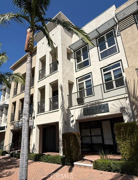 Photo of 61 Vantis DR, Aliso Viejo, CA 92656 (MLS # OC26136220)