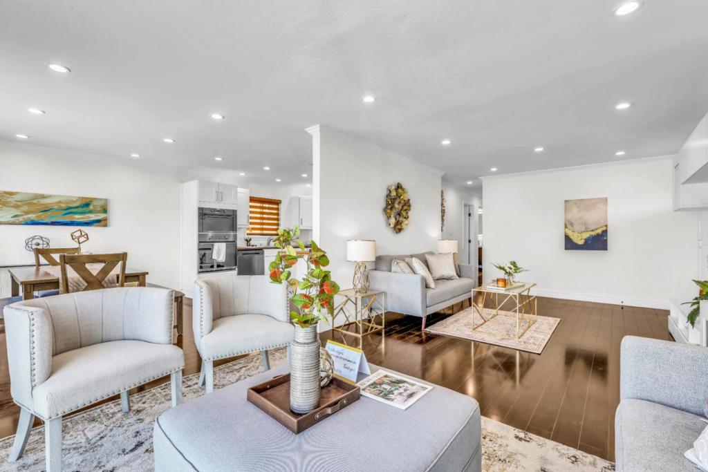 377 El Dorado Drive Dr, Daly City CA 94015