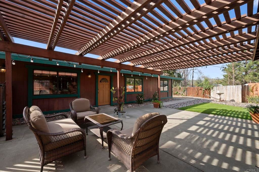 13314 LAKESHORE Drive