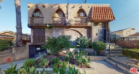 Photo of 613 W Queen Street #4, Inglewood, CA 90301 (MLS # 26661887)