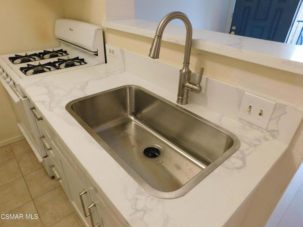 Just newly Remodeled Jr. 1 bedroom! New white Shaker cabinets in Kitchen and Bathroom vanity with self closing drawers which have 6 inch modern handles and new faucets. Counters are white quartz splashed with gorgeous grey veins. Beautiful HIGH END new wood flooring. This unit is situated on the 1st floor with a patio! Unit is away from the street so private and super quiet, especially with Milgard Tuscany double pane windows. This property is a 6 unit building and managed professionally. Coin operated Speed Queen washer and dryer for your convenience. Reserved parking spot.Conveniently located to all your needs.