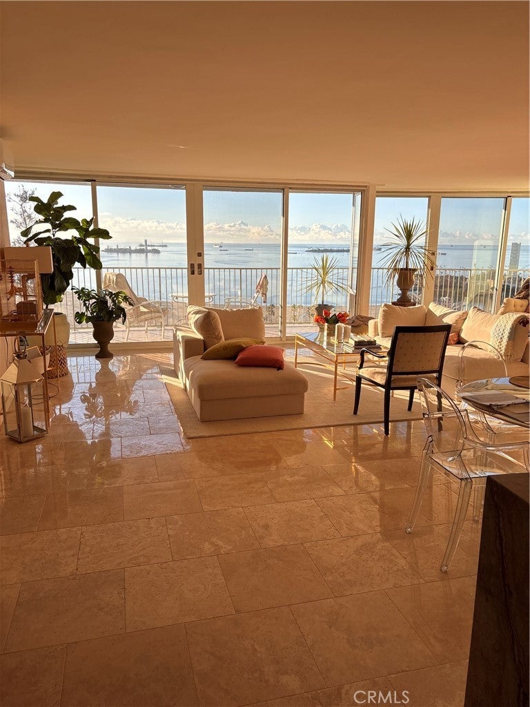 700 E Ocean 2205