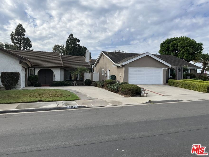 4 bed South Huntington Beach home available for rent! This super cute property has a 2 car attached garage and is just waiting for you to make great memories in it. Super cute and open floor plan and great yard in the front and back to enjoy the sunny So Cal days! Don't miss out on this one.