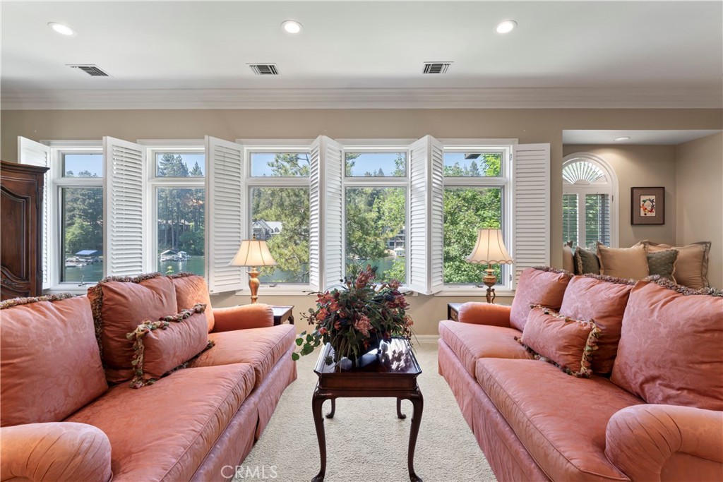 Arrowhead Woods (AWHW) - Residential