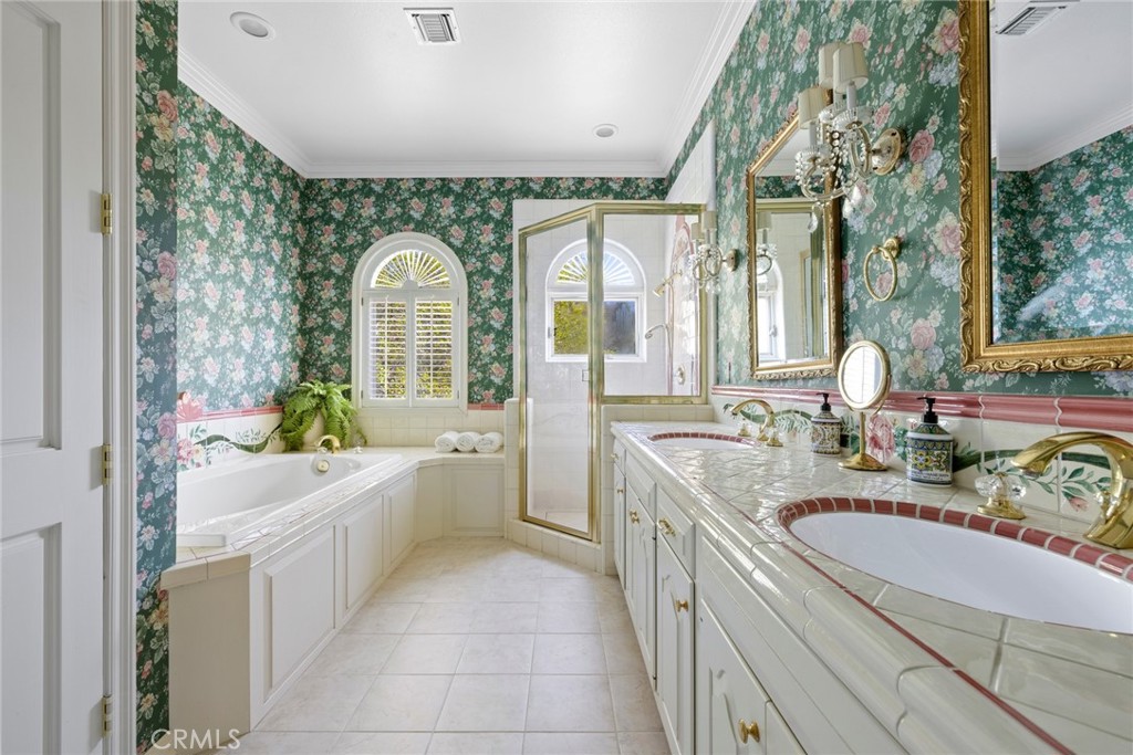 Arrowhead Woods (AWHW) - Residential