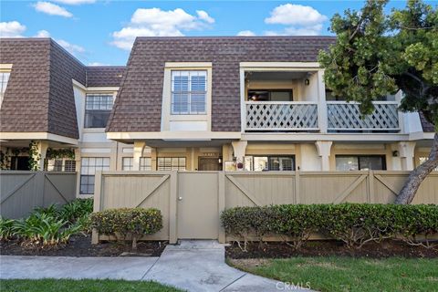 Photo of 15110 Henley Dr #51, Westminster, CA 92683 (MLS # LG26013787)