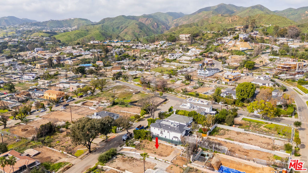 1142 Hartzell Street