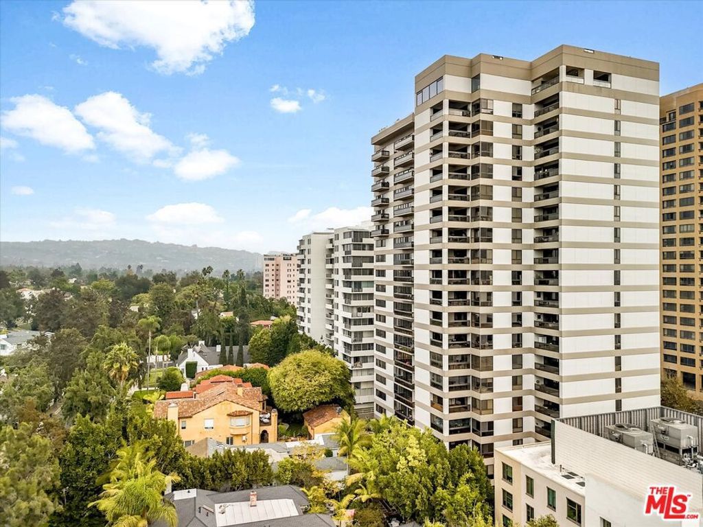 Photo of 10445 Wilshire Boulevard #904, Los Angeles, CA 90024 (MLS # 25622091)