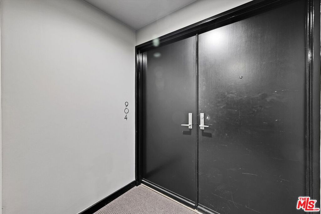 10445 Wilshire Boulevard 904