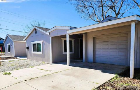 Photo of 28 28 W Madill St St, Antioch, CA 94509 (MLS # 41126383)