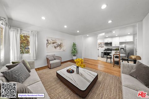 Photo of 2010 Virginia Avenue #B, Santa Monica, CA 90404 (MLS # 26686897)