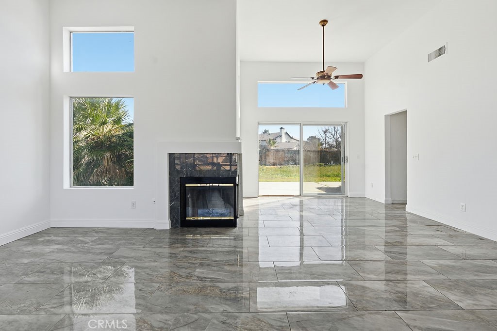 16261 Lake View Lane