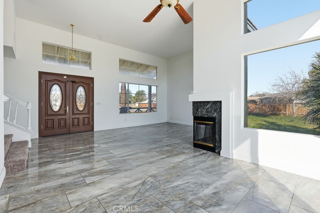 16261 Lake View Lane