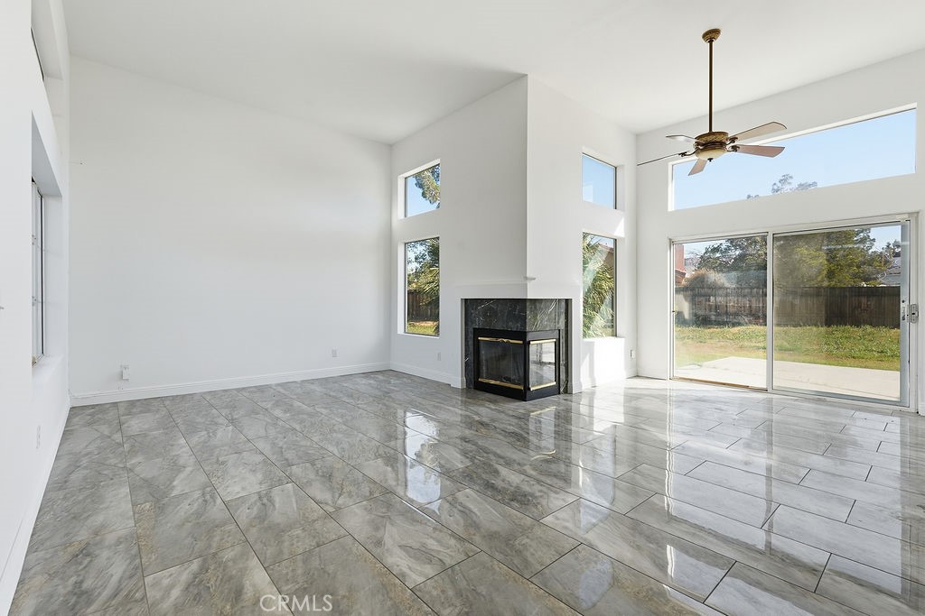 16261 Lake View Lane