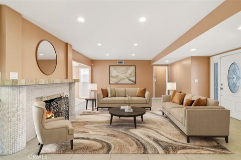 Photo of 16900 Mayall Street, North Hills, CA 91343 (MLS # SR25239783)