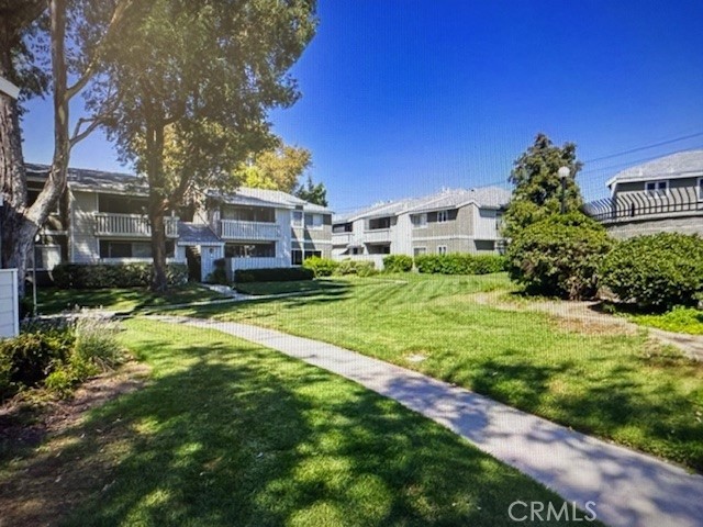 ?? For Lease: Super Sweet & Clean Condo in Saugus!
Welcome to 27648 Susan Beth Way — a charming and well-kept 2-bedroom, 1-bath condo located in a beautifully maintained community featuring a pool and spa!
? Property Highlights:
• 2 spacious bedrooms
• 1 full bathroom
• Approx. 870 sq ft of living space
• In-unit washer and dryer
• Bright, clean, and move-in ready
• Access to community pool & spa• 2- Carport parking spaces 
• Fresh paint and Carpet
• Tranquil and convenient Saugus location
?? Don’t miss out on this sweet opportunity — it won’t last long!