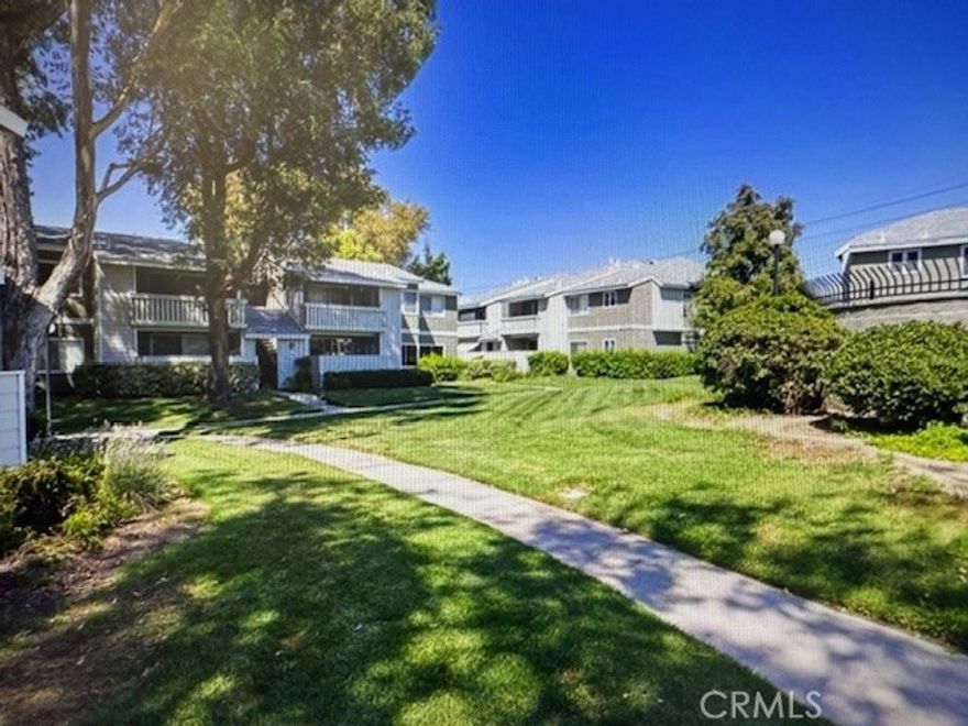 ?? For Lease: Super Sweet & Clean Condo in Saugus!
Welcome to 27648 Susan Beth Way — a charming and well-kept 2-bedroom, 1-bath condo located in a beautifully maintained community featuring a pool and spa!
? Property Highlights:
• 2 spacious bedrooms
• 1 full bathroom
• Approx. 870 sq ft of living space
• In-unit washer and dryer
• Bright, clean, and move-in ready
• Access to community pool & spa• 2- Carport parking spaces 
• Fresh paint and Carpet
• Tranquil and convenient Saugus location
?? Don’t miss out on this sweet opportunity — it won’t last long!