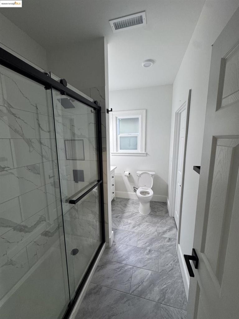 WEST OAKLAND - Residential