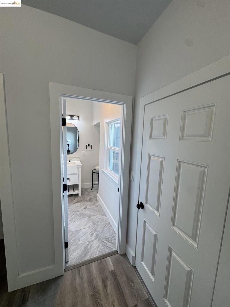 WEST OAKLAND - Residential