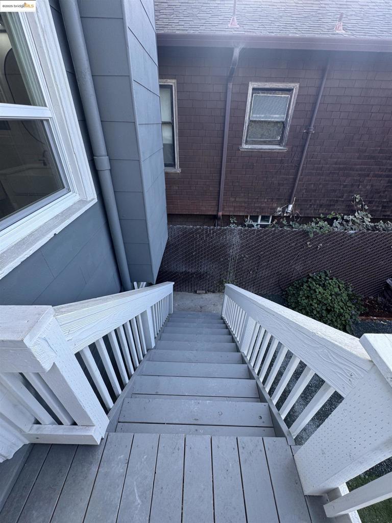 WEST OAKLAND - Residential
