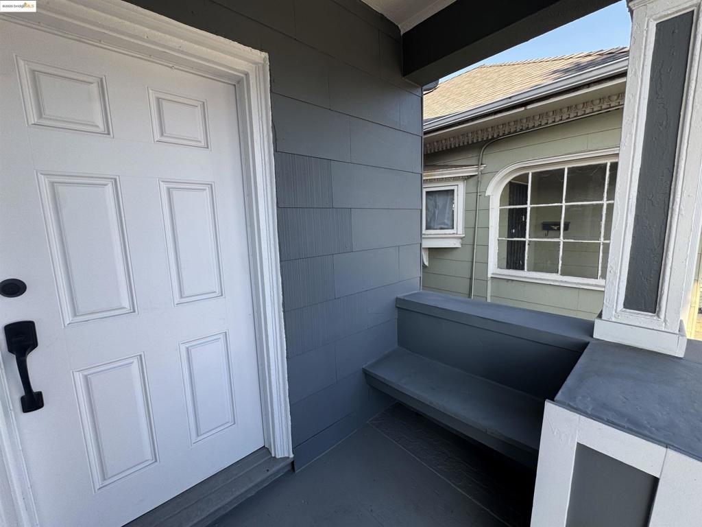 WEST OAKLAND - Residential