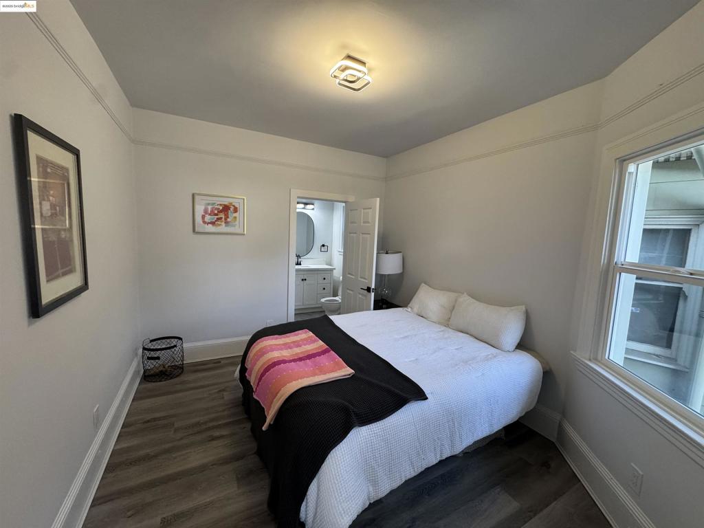 WEST OAKLAND - Residential