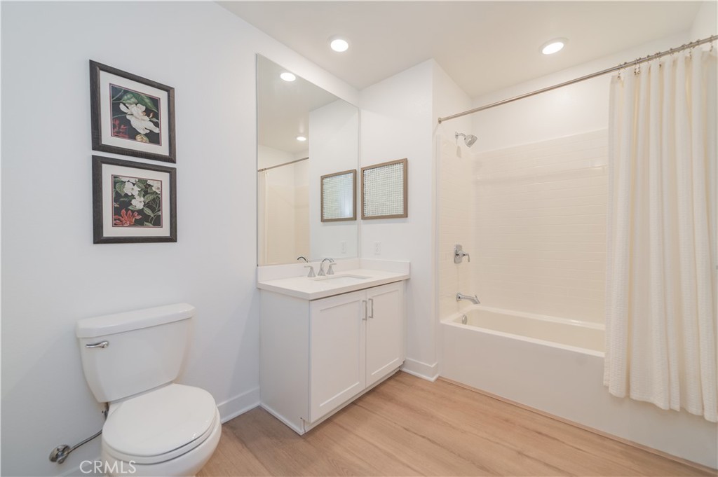 1507 Rivington