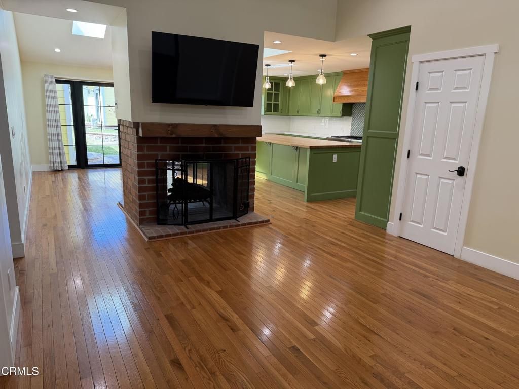 Photo of 4703 Oakwood Avenue, La Canada Flintridge, CA 91011 (MLS # P1-26557)