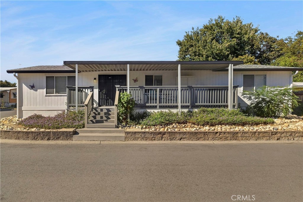 701 E Lassen Avenue 56