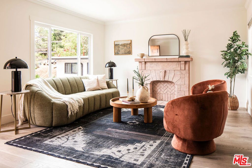 Photo of 2354 Landa Street, Los Angeles, CA 90039 (MLS # 26694317)