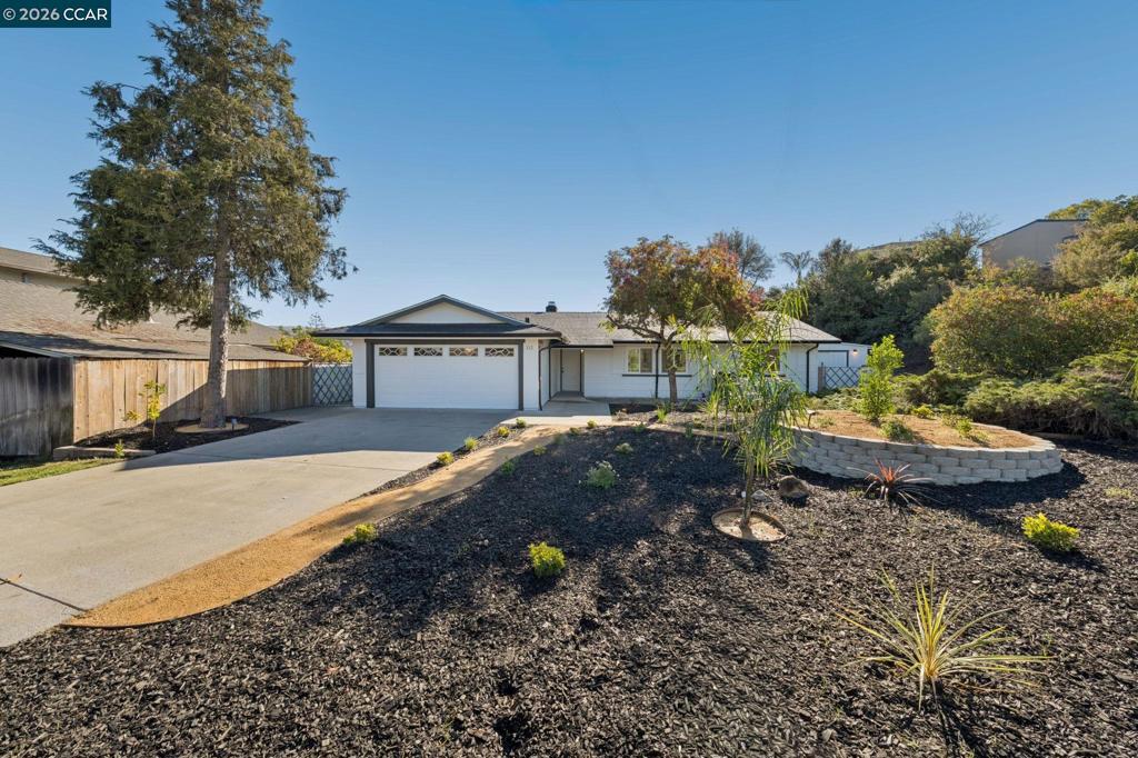 112 Zamora Ct