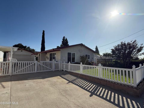 Photo of 7860 Fenwick Street, Los Angeles, CA 90095 (MLS # 226004420)