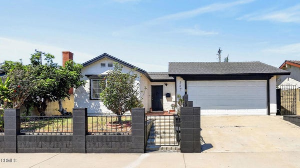 327 W 230TH ST, CARSON, CA 90745 - Image e5f96b9d7e56ee731aa181a2c8f304d5/1461324973