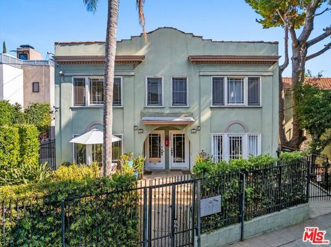 Photo of 718 N Hoover Street, Los Angeles, CA 90029 (MLS # 25606611)