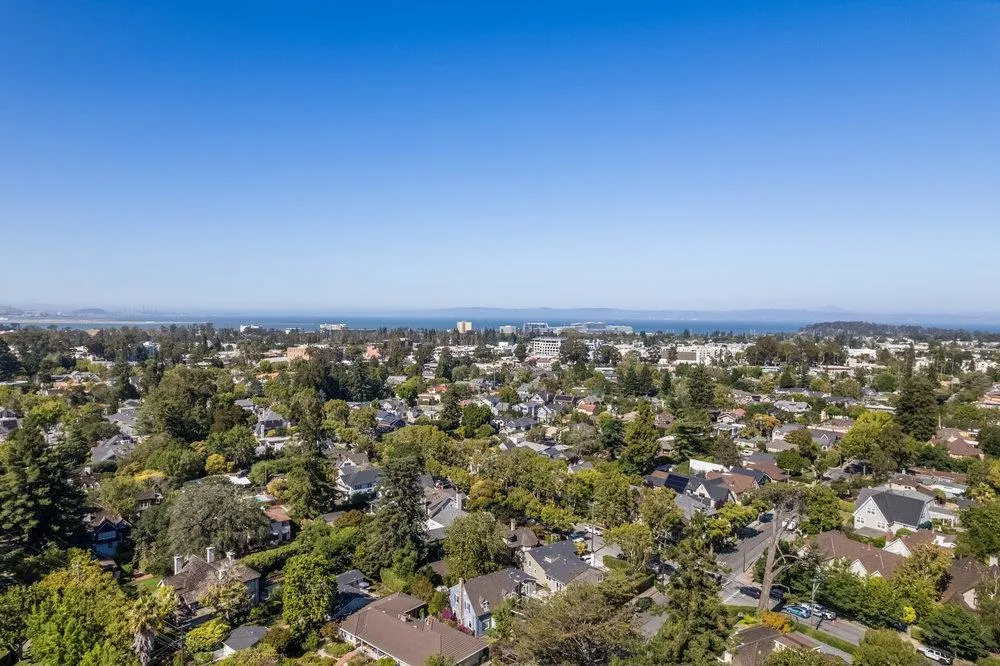 San Mateo, California 94402, United States, 3 Bedrooms Bedrooms, ,2 BathroomsBathrooms,Residential,Active,154109