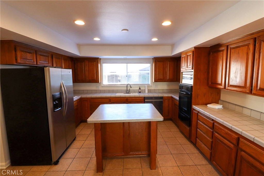 OLD TOWNE - Residential Income