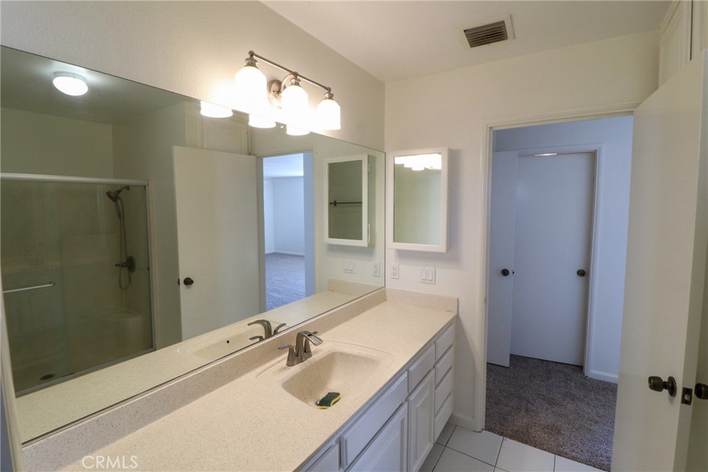 OLD TOWNE - Residential Income