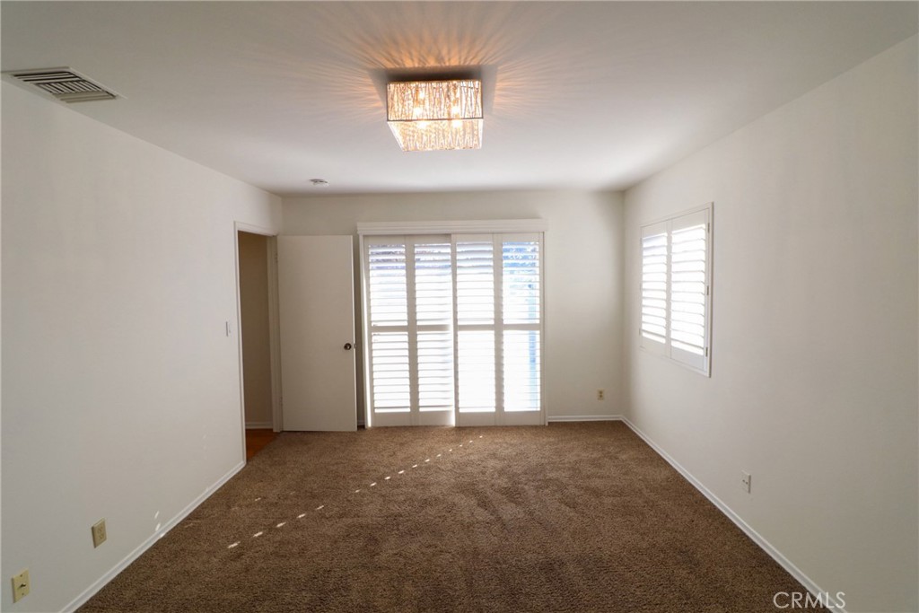 OLD TOWNE - Residential Income